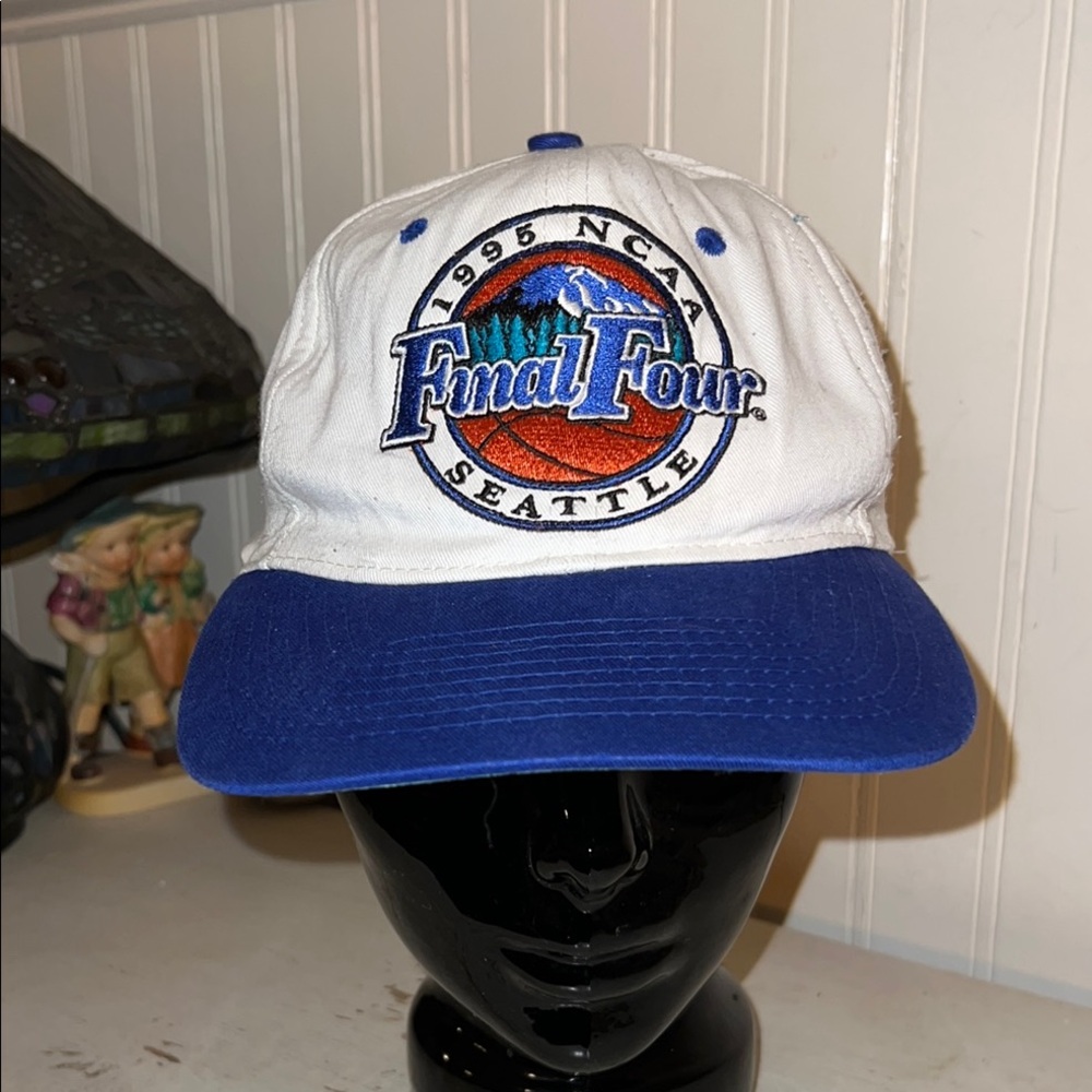 1995 NCAA basketball Final Four Seattle Cap - White and Blue